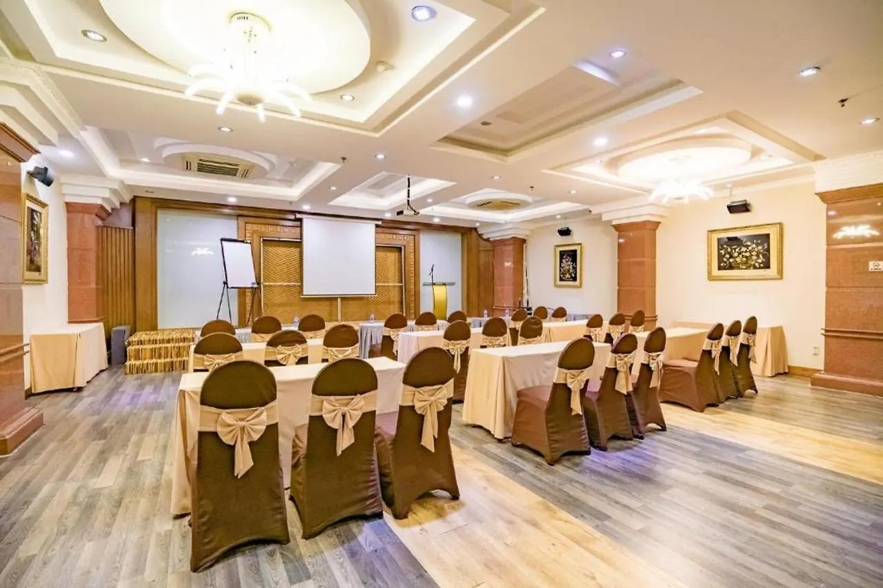 Adina 3 Star Hotel Da Nang